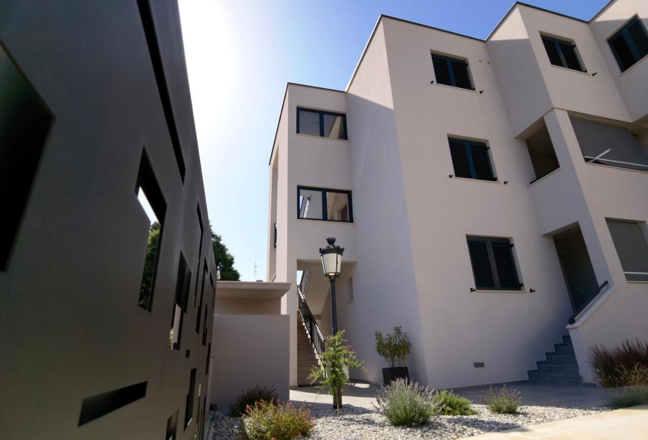 Stay In The Heart Of Porec - 50M To The Beach エクステリア 写真