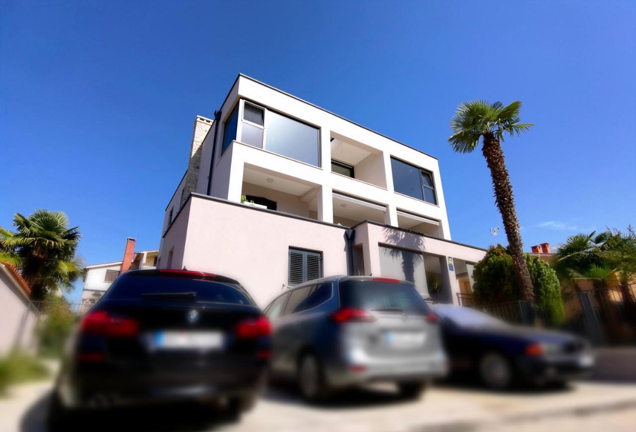 Stay In The Heart Of Porec - 50M To The Beach エクステリア 写真